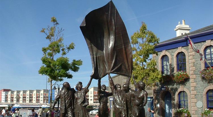 Statue in Liberation Square