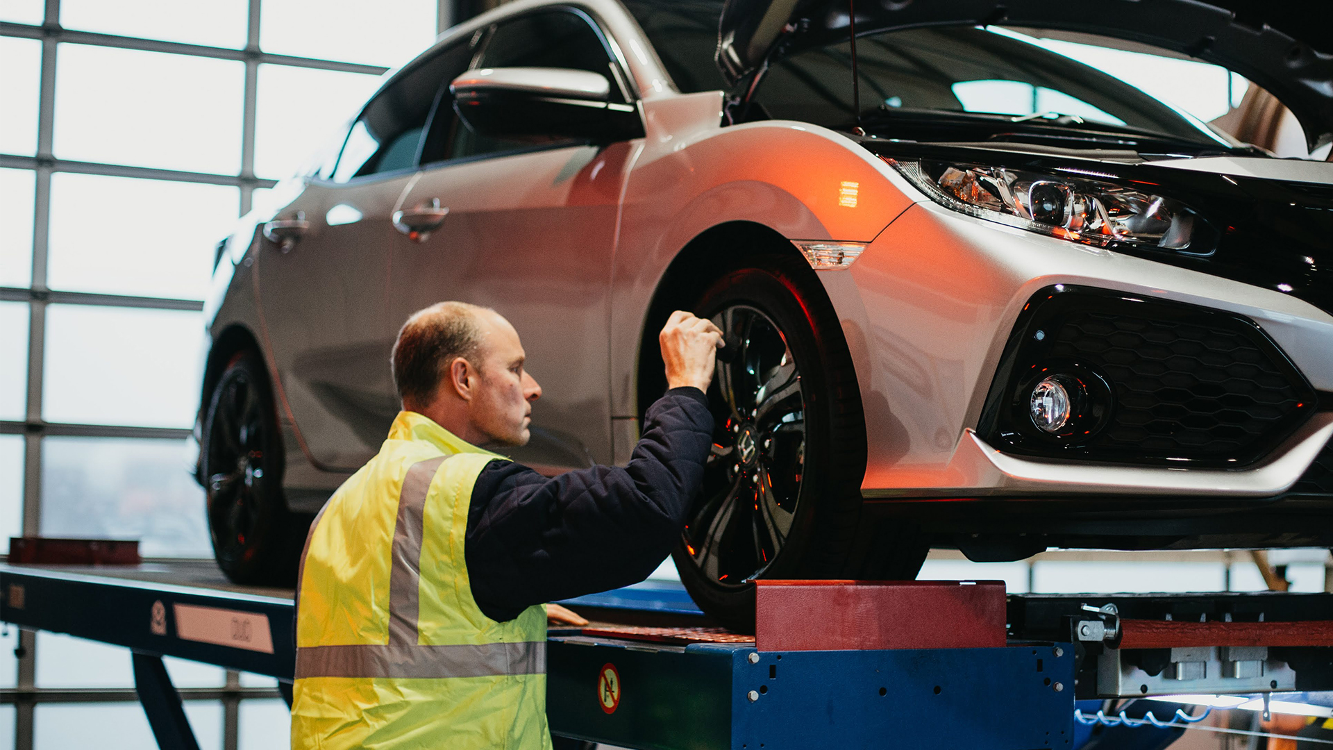 Car mechanics