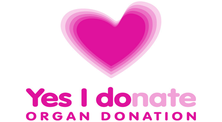 Organ donation with heart image